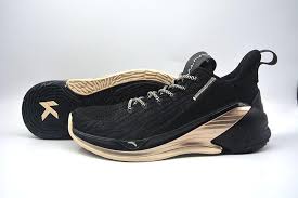 --莆田鞋子代理工厂批发 专柜品质运动鞋一件代发